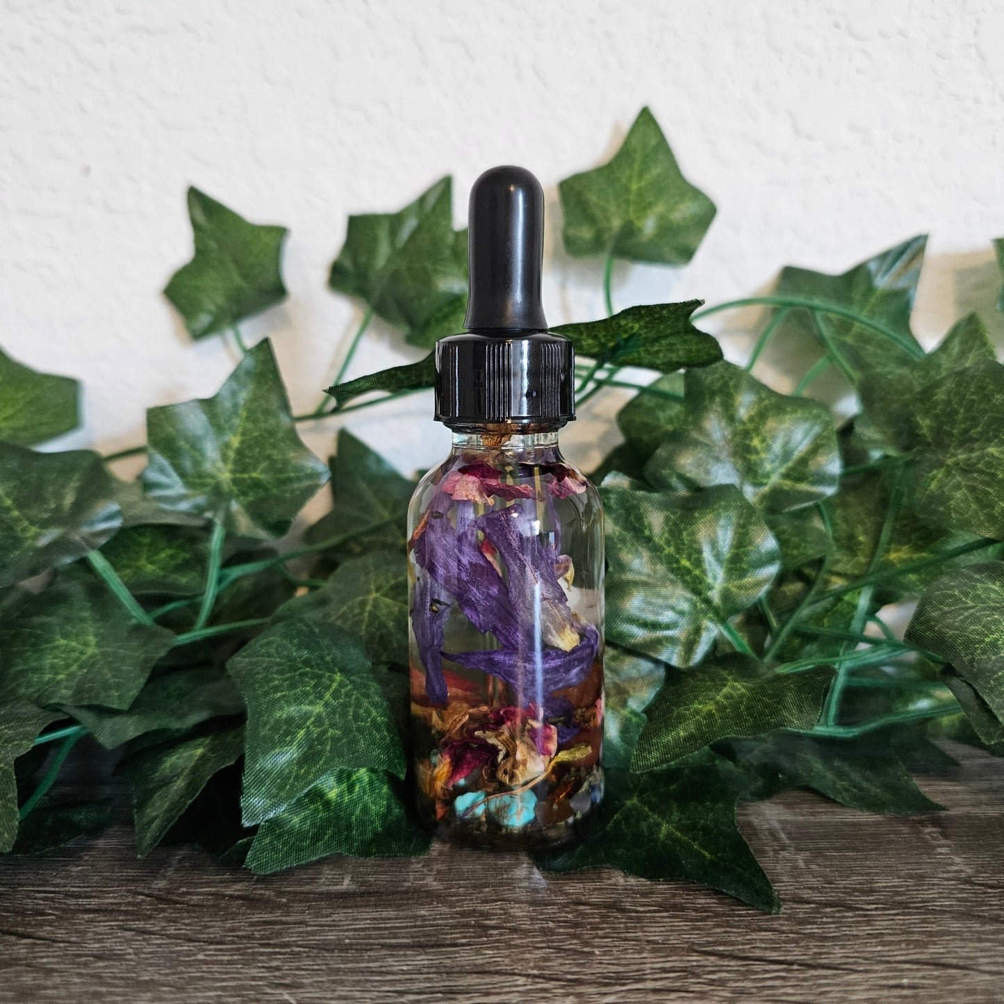 HATHOR Goddess Oil - work and connect with Hathor - Goddess of Pleasure, Beauty, Music, Dance, The Arts - Egyptian - Ritual & Altar Tools