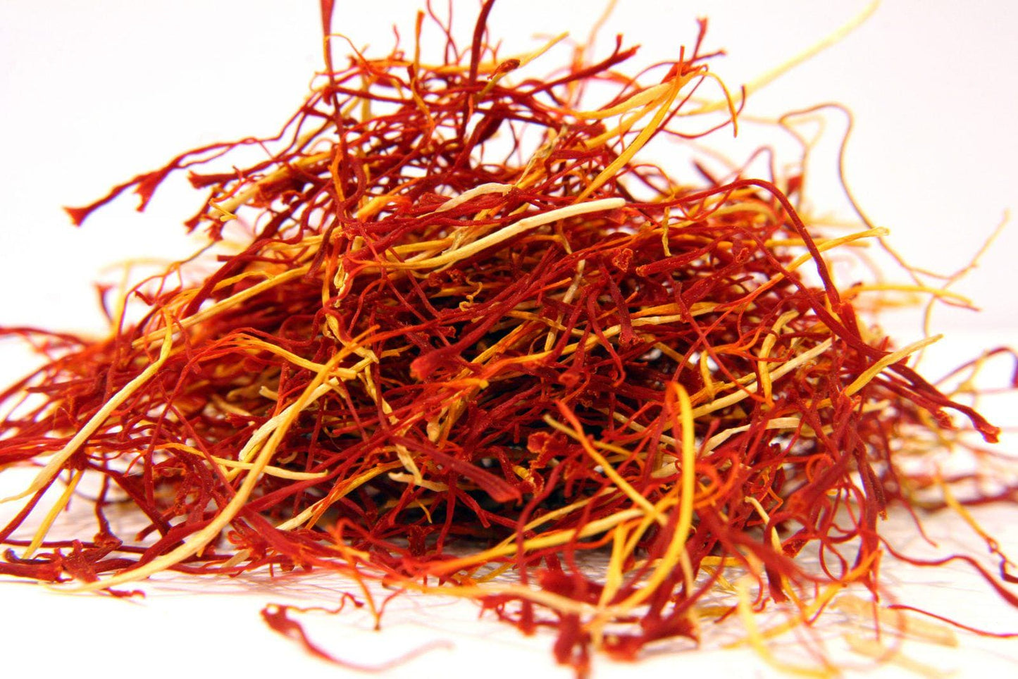 SAFFRON Oil - Love, Healing, Happiness, Lust, Divination, Psychic, Wealth, Protection, Ward, Fertility, Enlightenment - Ritual & Altar Tools