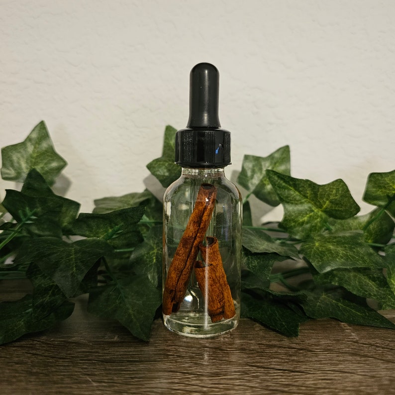 Cinnamon Oil | Spirituality, Success, Love, Money Drawing, Protection, Spell Power and Potency, Divination, Strength