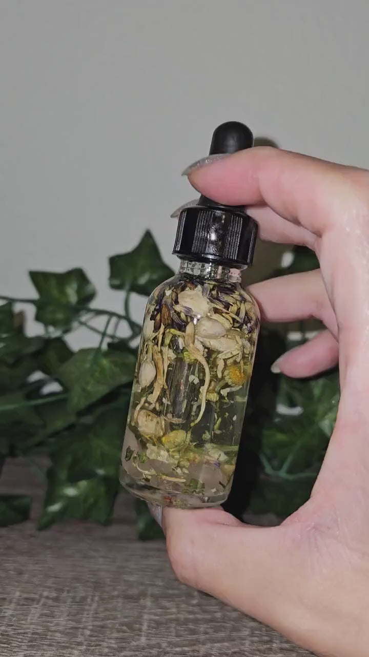 SIGYN Goddess Oil - work and connect with Siguna - Goddess of Victory, Compassion, Loyalty, Faithfulness - Norse - Ritual Oil & Altar Tools