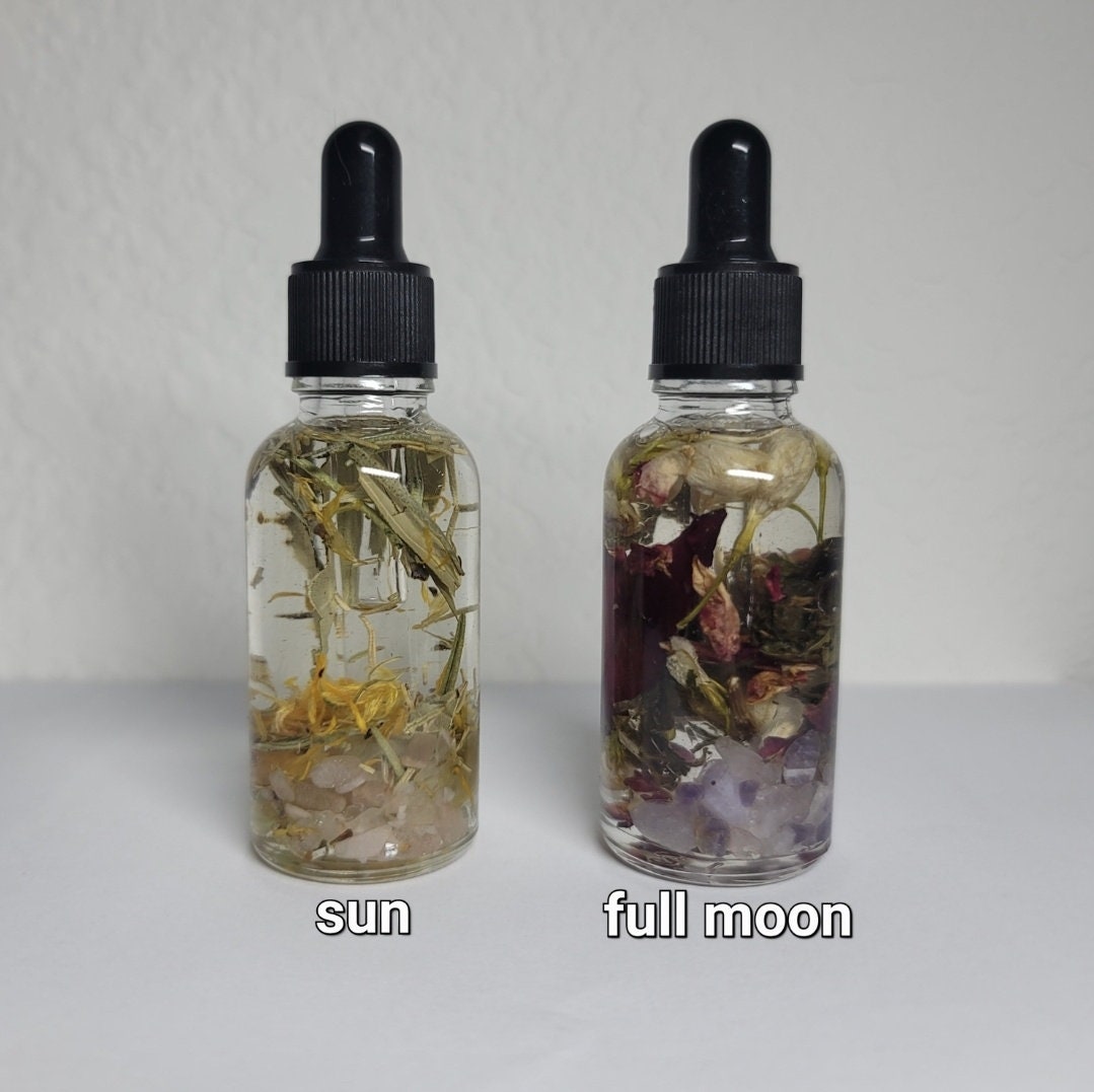 Full Moon Oil - Lunar Oil | Release negativity, recharge, bless, cleanse, manifestations