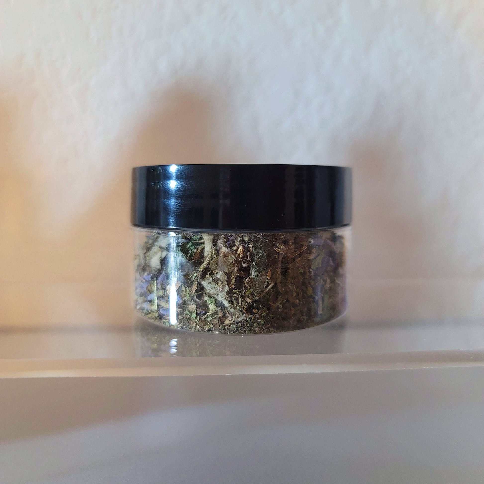 HEKATE Herbal Incense Blend - work, connect, and honor Hecate - Goddess of Crossroads, Witchcraft, Necromancy, Magick - Shrine & Altar Tools